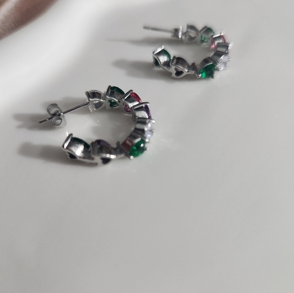 Stainless steel multicolor open hoop earrings - Picture 6 of 6